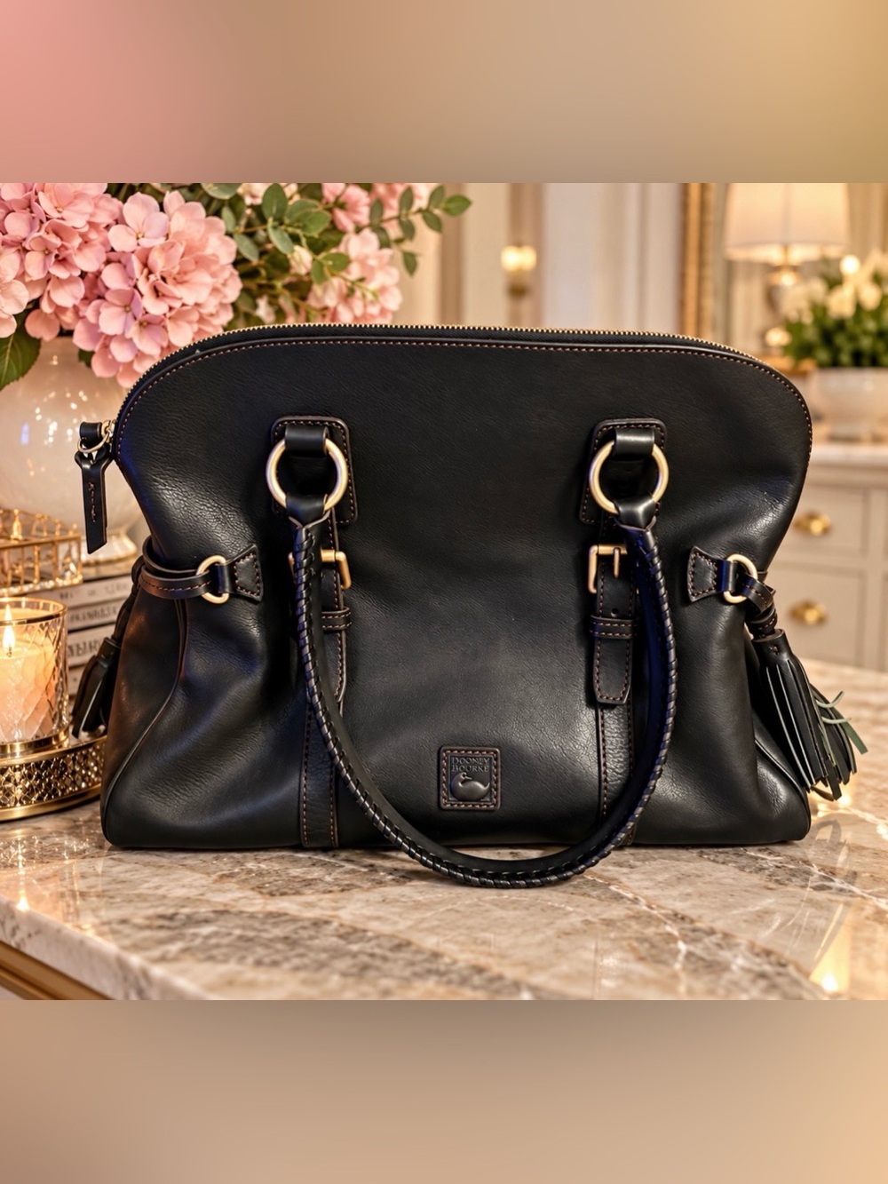 🌟Dooney & Bourke🌟 Black Dome Buckle Florentine Leather Satchel